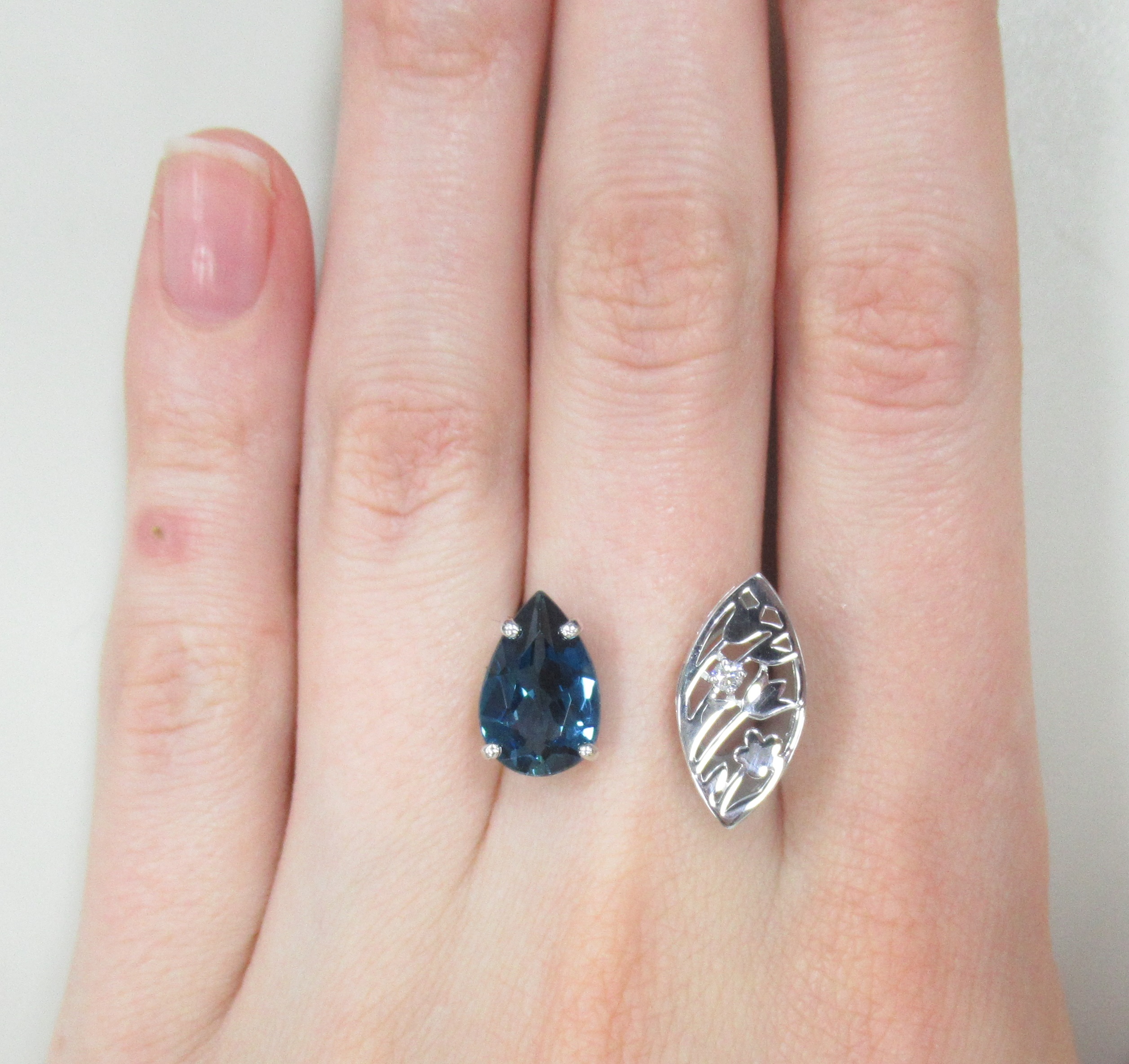 10312-000669 Кольцо (Au 585)